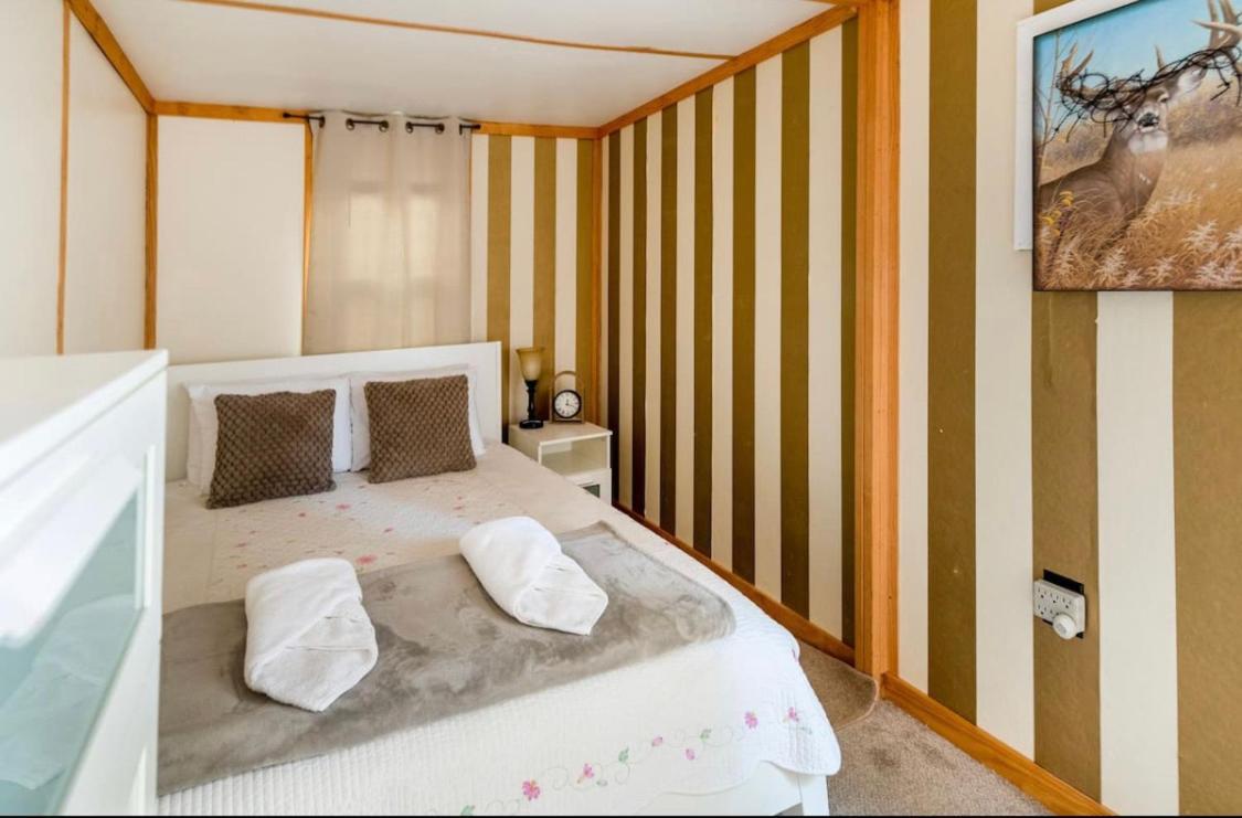 Pocono Cabin With Private Pool At Shawnee Mtn Восток Страудсберг Экстерьер фото